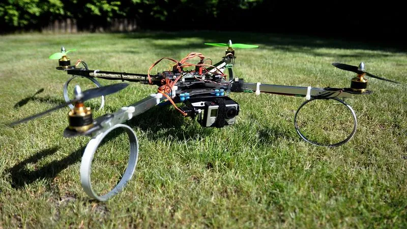 Zasada działania quadcopterów